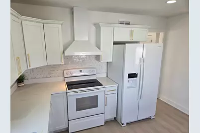 4578 N 127th St, Butler, WI 53007 - Photo 9