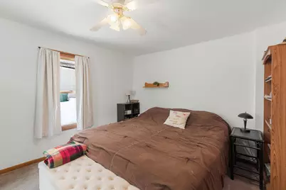 1909  Salisbury Rd #1911, West Bend, WI 53090 - Photo 13