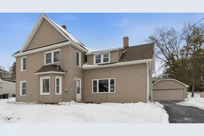 1909/1911  Salisbury Rd, West Bend, WI 53090 - Photo 1