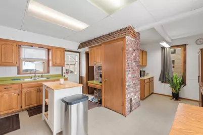 1909/1911  Salisbury Rd, West Bend, WI 53090 - Photo 7