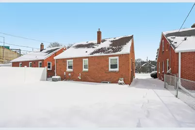 4271 S 5th St, Milwaukee, WI 53207 - Photo 17