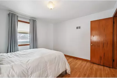 4271 S 5th St, Milwaukee, WI 53207 - Photo 11