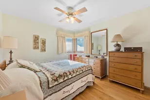 1217 Fairway Dr, Racine, WI 53405 - Photo 15