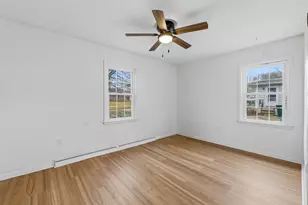 242 Wisconsin St, Mayville, WI 53050 - Photo 9