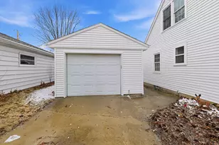 242 Wisconsin St, Mayville, WI 53050 - Photo 19