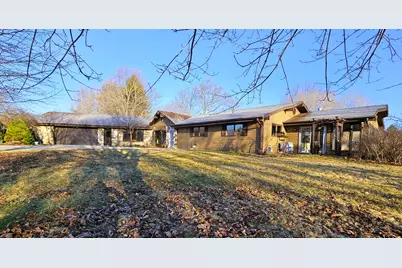 4112  Scarborough Dr, Richfield, WI 53076 - Photo 1