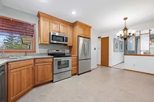 5826 Sugarbush Ln, Greendale, WI 53129 - Photo 11