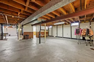 5826 Sugarbush Ln, Greendale, WI 53129 - Photo 23