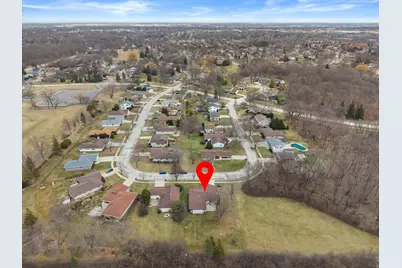 5826  Sugarbush Ln, Greendale, WI 53129 - Photo 39