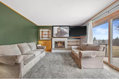 5826  Sugarbush Ln, Greendale, WI 53129 - Photo 5