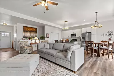 510 N Helena St, Campbellsport, WI 53010 - Photo 7