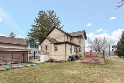 1212 S 3rd St, Watertown, WI 53094 - Photo 5