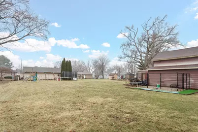 1212 S 3rd St, Watertown, WI 53094 - Photo 39