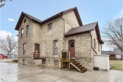 1212 S 3rd St, Watertown, WI 53094 - Photo 3