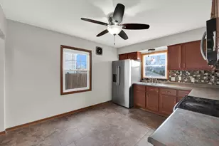 8441 W Lisbon Ave, Milwaukee, WI 53222 - Photo 3