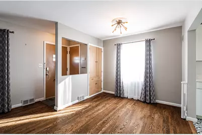 9825 W Concordia Ave, Milwaukee, WI 53222 - Photo 11