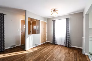 9825 W Concordia Ave, Milwaukee, WI 53222 - Photo 11