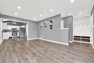 7679 S Lenox Ave, Milwaukee, WI 53154 - Photo 3