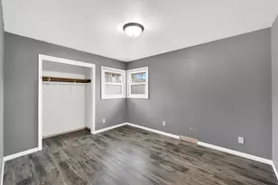 7679 S Lenox Ave, Oak Creek, WI 53154 - Photo 11