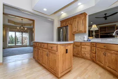 18840  Saratoga Ct, Brookfield, WI 53045 - Photo 3