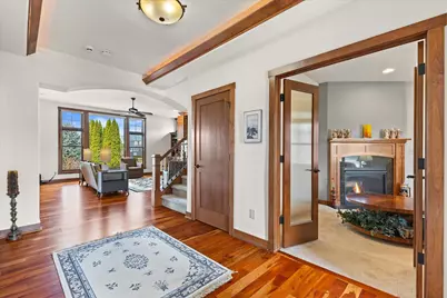 W243N2743  Creekside Dr, Pewaukee, WI 53072 - Photo 13