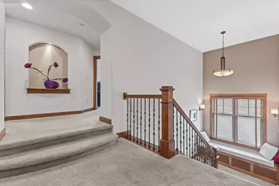 W243N2743  Creekside Dr, Pewaukee, WI 53072 - Photo 33