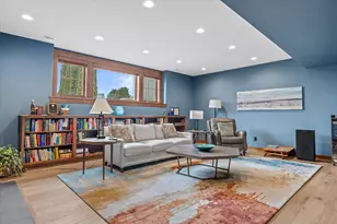 W243N2743 Creekside Dr, Pewaukee, WI 53072 - Photo 51