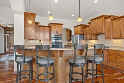 W243N2743  Creekside Dr, Pewaukee, WI 53072 - Photo 19