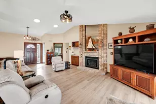 7900 W Drexel Ave, Franklin, WI 53132 - Photo 5