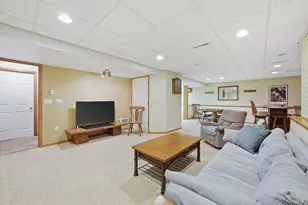 944 Ridgeway Cir, Fredonia, WI 53021 - Photo 21