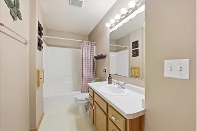 944  Ridgeway Cir, Fredonia, WI 53021 - Photo 19