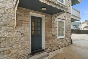 917 Main St, Racine, WI 53403 - Photo 11