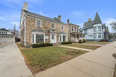 917  Main St, Racine, WI 53403 - Photo 9