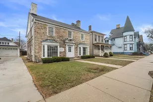 917 Main St, Racine, WI 53403 - Photo 9