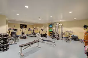 1550 E Royall Pl, Milwaukee, WI 53202 - Photo 23