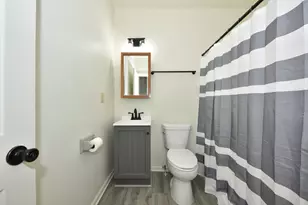 825 W Washington St, Milwaukee, WI 53204 - Photo 21