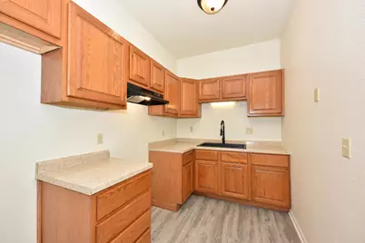 825 W Washington St, Milwaukee, WI 53204 - Photo 7