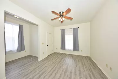 825 W Washington St, Milwaukee, WI 53204 - Photo 11