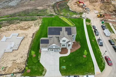 W256N6649  Beaver Creek Ln, Sussex, WI 53089 - Photo 3