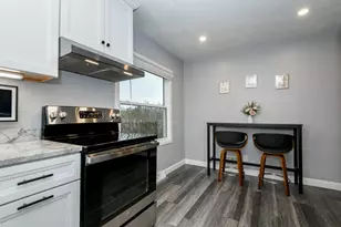 4157 S 20th St, Milwaukee, WI 53221 - Photo 9