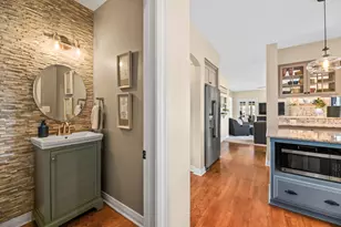 W292N3296 Summerhill Rd, Delafield, WI 53072 - Photo 23