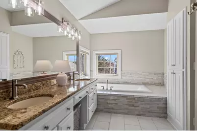 W292N3296  Summerhill Rd, Delafield, WI 53072 - Photo 31