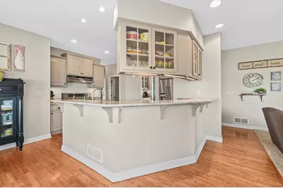 W292N3296  Summerhill Rd, Delafield, WI 53072 - Photo 13