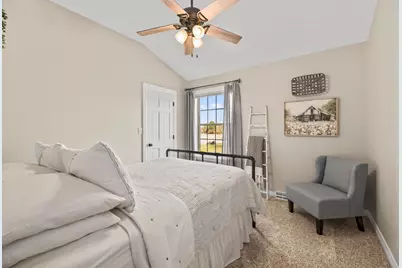 W292N3296  Summerhill Rd, Delafield, WI 53072 - Photo 37