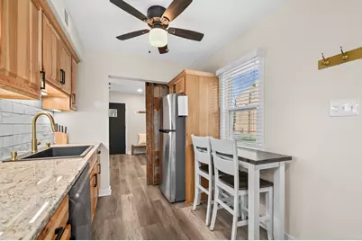 3423 S 1st Pl, Milwaukee, WI 53207 - Photo 11