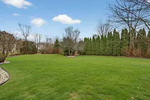 8910 S River Edge Dr, Oak Creek, WI 53154 - Photo 23