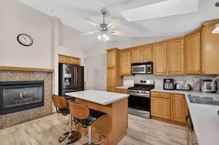 8910 S River Edge Dr, Oak Creek, WI 53154 - Photo 7