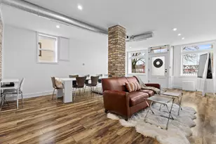 1850 N Arlington Pl, Milwaukee, WI 53202 - Photo 23