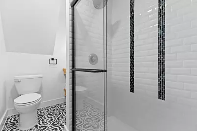 1850 N Arlington Pl, Milwaukee, WI 53202 - Photo 25