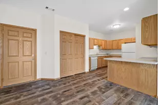 1275 Shadowood Cir, West Bend, WI 53095 - Photo 5